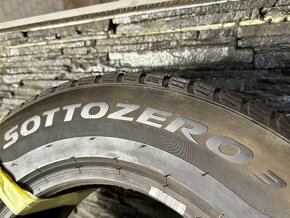 215/65/16 Pirelli Sottozero3 winter - 6