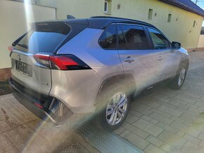 Toyota rav4 2.5 hybrid AWD 4x4 JBL - havarované - 6