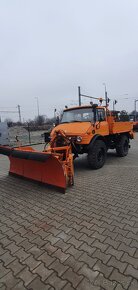 Mercedes unimog - 6