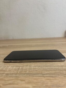 iPhone XS Max 64GB - 6