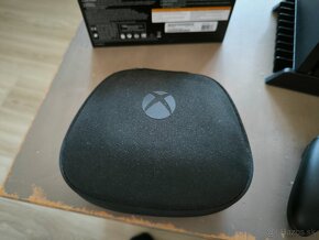 Predám Xbox  Series X + prislusenstvo - 6