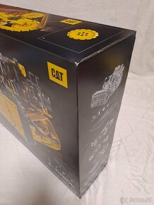 Lego Technic 42131 Buldozér Cat D11 - 6