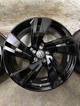 Hliníkové disky 5x112 R20 VW Nevada - Touareg RLine CR7 - 6