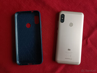 Predám Xiaomi Mi A2 Lite - 6