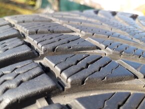 235/55 r18 zimne pneumatiky - 6