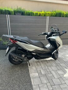 Predám skúter Honda Forza 125 - 6