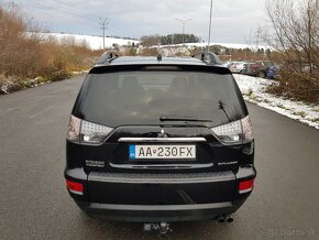 Mitsubishi Outlander - 6