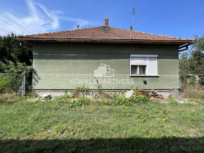 Pozemok 1720 m2 so starým domom - 6