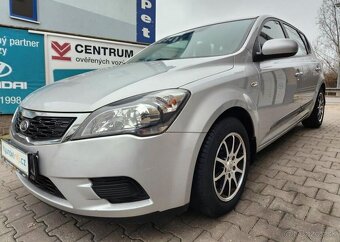 Kia Cee´d 1.4-NÍZKÉ KM-1.majitel - 6