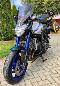 Yamaha FZ8 RACE BLUE - 6