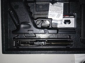 Glock 17 Airsoft gun - 6