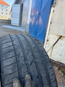 falken 225/45/r17 - 6