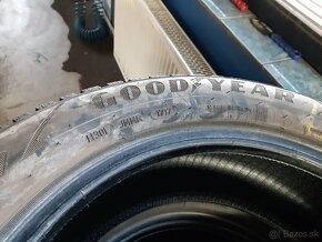 Predám 205/55R16 Goodyear ZIMNÉ - 6