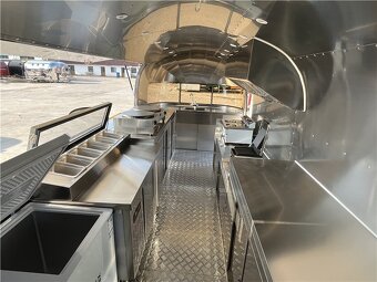 Airstream food truck gastro príves Medium - 6