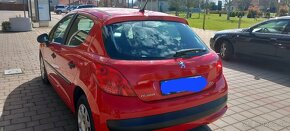 Peugeot  207 - 6