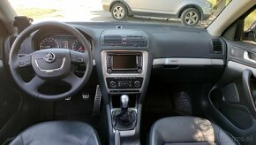 Škoda Octavia Combi 2.0 TDI 4x4 Scout - 6