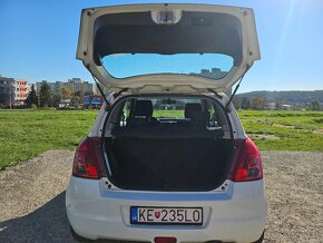 Predám Suzuki Swift 1.3 GLX 2010 Predané - 6