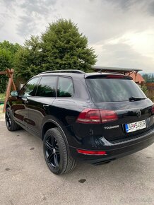 Volkswagen Touareg 3.0 - 6