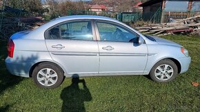 Hyundai Accent 1.4 beznín - 6