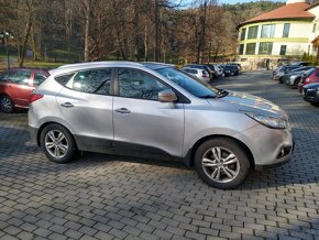 Hyundai ix35 2.0 CRDi VGT Style 4x4 A/T - 6