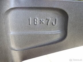 Toyota RAV4 zimna sada kolies s TPMS snimacmi 225/60 R18 - 6