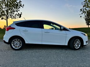 Ford Focus 1.0 EcoBoost Edition X - - - 6