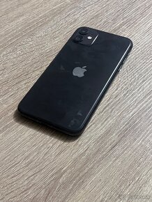 iPhone 11 / 64GB Čierny Super stav - 6