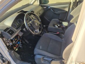 Volkswagen Touran 1,6 tdi - 6