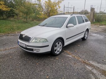 Škoda Octavia benzín - 6