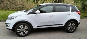 Kia Sportage 2.0 CRDi 4WD 184k - 6