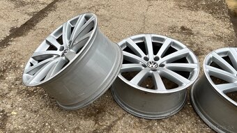 ☑️disky VW Omanyt 5x112 r19 - 6