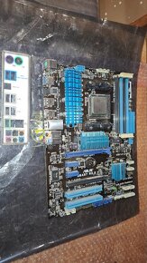 ASUS M5A97 R2.0 AM3+ AMD FX-6350 - 6