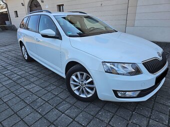 Škoda Octavia Combi 1.6 TDI M5 Ambition Koža DVD NAVI R16 - 6