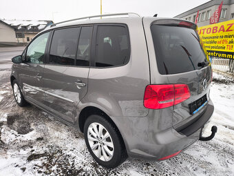 Volkswagen Touran 2.0 TDI Highline - 6