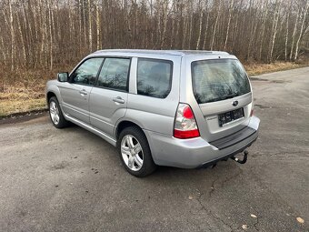 Subaru Forester 2,5 XT Manuál - 6