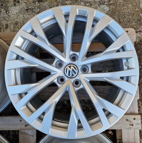 ORIGINÁL VW HLINÍKOVÉ DISKY 5x112 R18 - 6