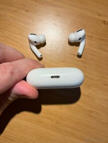 AirPods 1.generacie A2190 - 6