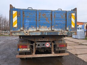 RENAULT KERAX 370 6X4 - 6