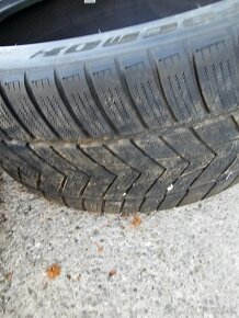 255/35 R20 zimne - 6