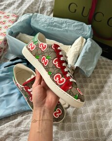 Gucci GG Supreme Apple - 6