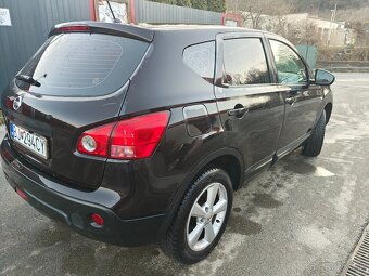 Nissan Qashqai 1.6i - 6