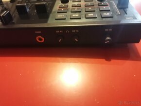 Native traktor dj s4 konzola midi - 6