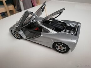 1:18 McLaren F1  Maisto - 6