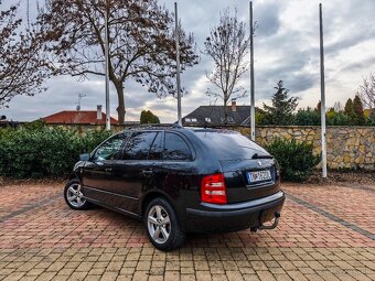 Škoda Fabia Elegance Combi 1.9TDI 74kw čierna metalíza - 6