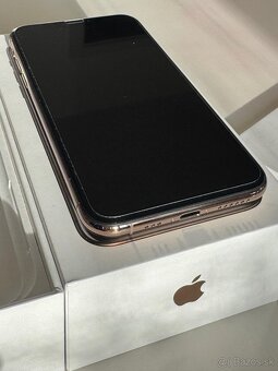 iPhone Xs, Gold, 64GB - 6