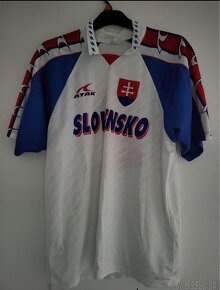 Predám kopačky, veľkosť 40. plus dres Slovensko gratis. - 6