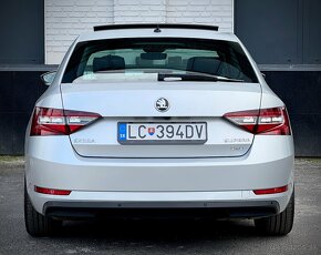 Škoda superb III Limuzine 4x4 dsg 190 koni panorama - 6