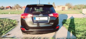 Toyota RAV4 2.2 l D-4D automat - 6