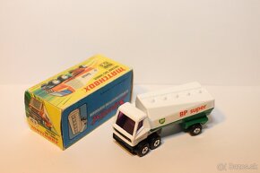 Matchbox SF Freeway gas tanker - 6