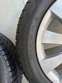 Elektróny so zimnými pneumatikami Pirelli na BMW - 6